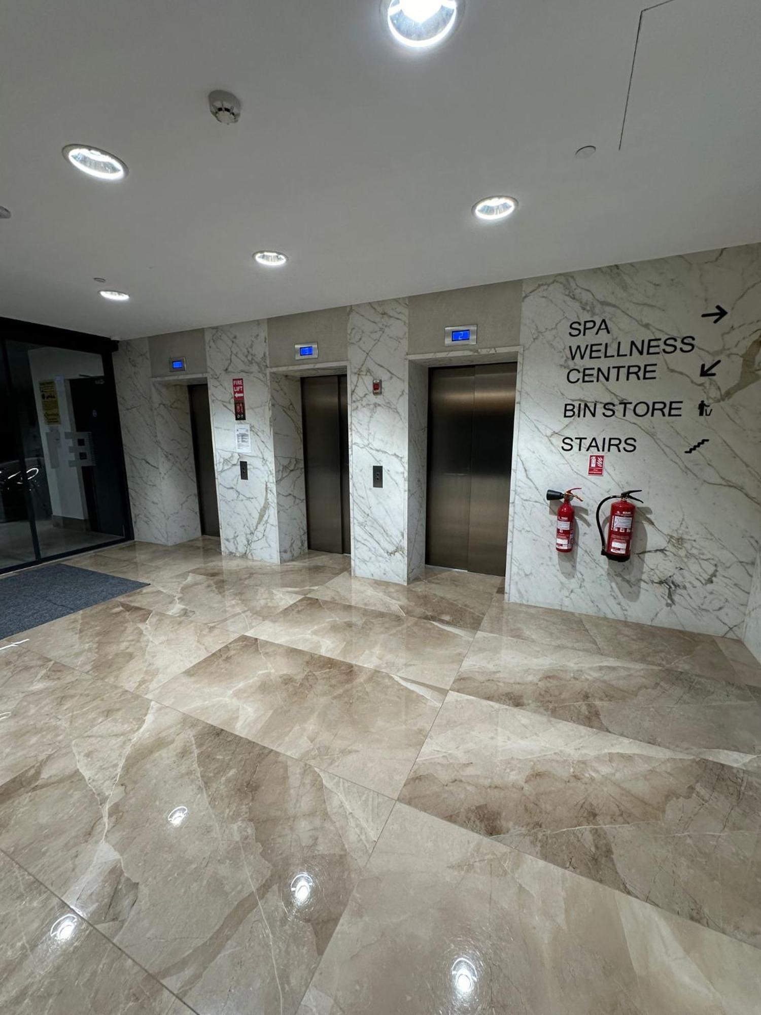 New Cp Luxury Studio With Spa Gibraltar Exterior photo