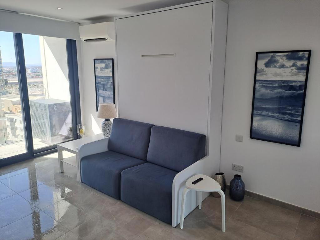 New Cp Luxury Studio With Spa Gibraltar Exterior photo